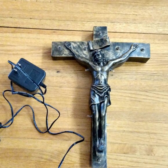 Jesus Christ Lighted Crucifix Cross Plug in Wall Hanging 11.5